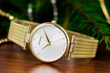 Feminine Klokker: Eleganse, Stil og Funksjonalitet